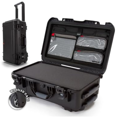 NANUK 935 – Leichter, wasserdichter Schutzkoffer aus NK-7-Kunststoff mit individuell anpassbarem Schaumstoff-Einsatz und Deckel-Organizer (25,1 cm x 40,9 cm x 25,7 cm) (Schwarz)