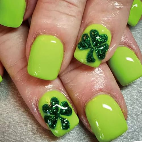 24 pièces jour du Festival presse sur ongles court carré faux trèfles bâton sur acrylique vert brillant