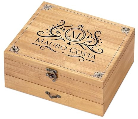 Maverton Accessori da vino La Dedica, Kit da Sommelier Personalizzato | Scatola in legno di bambù + 8 pezzi di Accessori Vino, regalo uomo, regalo di Natale, Nome
