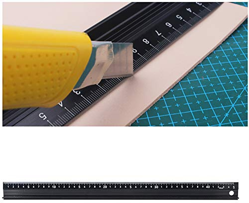 Boomerang Règle de coupe linéaire en alliage métallique avec bande en caoutchouc pour mesurer le cuir (45 cm)