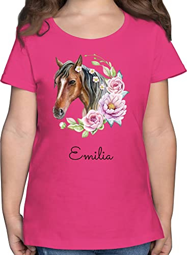 Geschenk mit Namen personalisiert by Shirtracer - T-Shirt Mädchen - Pferd Pferde - Wunschname Pferdekopf Name I Pferdemotiv I Geschenk Pferdemädchen