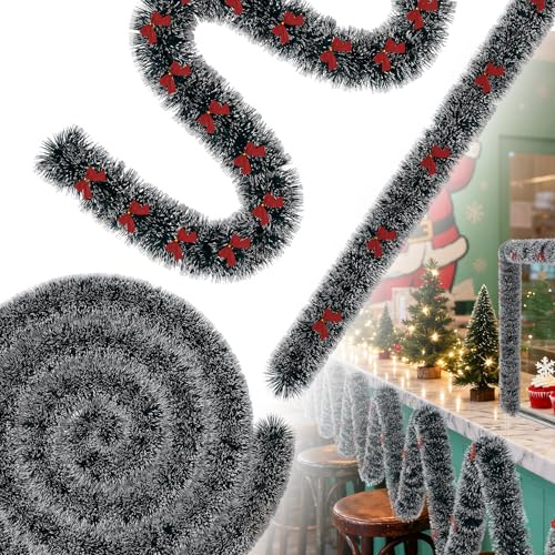 Suusolny 15M Grün Weihnachtsgirlande Mit 40er Fliege Weihnachtsdeko Weihnachten Deko Girlande Tannengirlande - Für Tür, Treppe, Weihnachtsbaum, Christbaumschmuck, Festliche Deko(Weiß Kante)