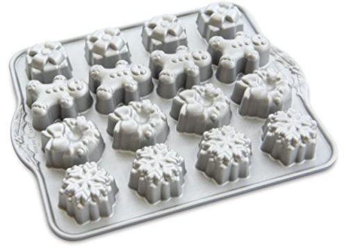 Nordic Ware Holiday Teacakes Cakelet Pan, Mini Christmas Cake Mould Tray, Cast Aluminium Cake Tin, Muffin Tray for Chocolates, Made in The USA Colour: Silver