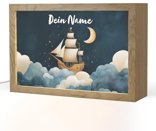 OnlyWow© Nachtlicht Kinder Mit Name Baby Lampe Kinderzimmer - Blau | 30x20 cm - Kindernachtlicht Personalisiert Stilllicht Kinderlampe Segelschiff - Sternenhimmel - Wolken