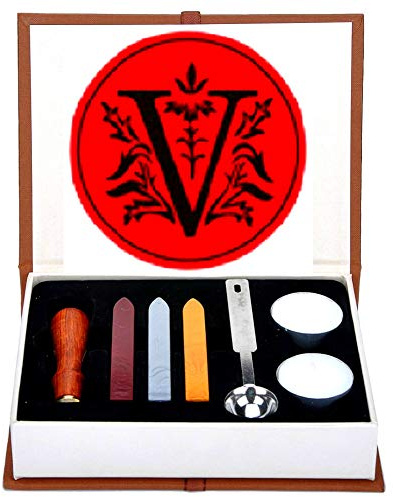 Buchstaben-Wachs-Siegel-Stempel-Set, ANBOSE Alphabet Wachs-Siegel-Stempel-Kit einschließlich 1Pcs Holzgriff Kupfer-Siegel, 3Pcs Wachs-Siegel-Sticks, 1Pcs Schmelzlöffel und 2Pcs weiße Kerzen（V)