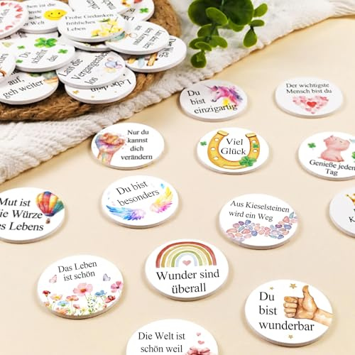 30x Glücksmünzen Holz mit Sprüchen, Kleine Glücksbringer Mutmacher Geschenk, Als Tischdeko & Streudeko & Gastgeschenke, Ideal für Geburtstag, Weihnachten, Neujahr, Silvester, Schulanfang