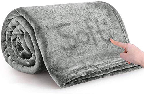 MOONLIGHT20015 Fleece Throw Blanket for Sofa - Soft Cosy Fluffy Blankets for Bed, 400 GSM Silk Touch Warm Single Throws for Audlts, Silver Grey, 130x150 cm
