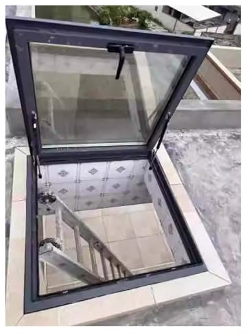 Dachluke Aluminium-Ausstiegsdachfenster, Quadratisch Mehrwinkel-Öffnung Dachfenster, Manuelle Lüftung Tageslichtfenster Kellertür, für Flur/ Wintergarten/ Treppe/ Terrasse, 20 25 30 40 50 60 cm(32x39