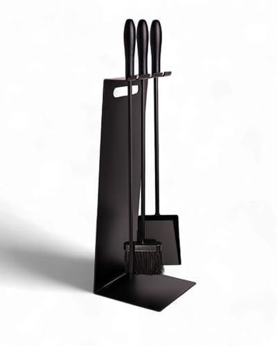 Oskar Kaminbesteck Set mit schwarzen Griffen | 4-teilig inkl. Ständer, Besen, Schaufel & Feuerhaken | Kompaktes Design 20x20x58,5 cm | Langlebiges Material | Elegante Optik für jeden Kamin