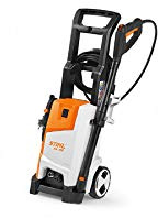 Stihl RE 100 Hochdruckreiniger, 10 – 110 bar, 440 l/h, Gewicht 16,5 kg und mit 6 m Schlauchlänge, Set für Sprüher (drehbare Düse – flach) und Dichtung gegen Verdrehung.