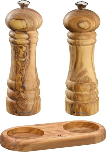 Zassenhaus Mühlenset BERLIN Olivenholz 18 cm inklusive Untersetzer | Geschenkset | Pfeffermühle & Salzmühle | mit stufenlos verstellbarem Keramikmahlwerk | befüllte Gewürzmühlen | Ø 5,9 cm, H: 18 cm