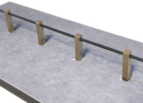 Scale Model Scenery LX379-OO Concrete Barrel Rail Safety Fencing (Single Rail) For OO Scale Model Railway Layouts & 1:76 Diecast Dioramas