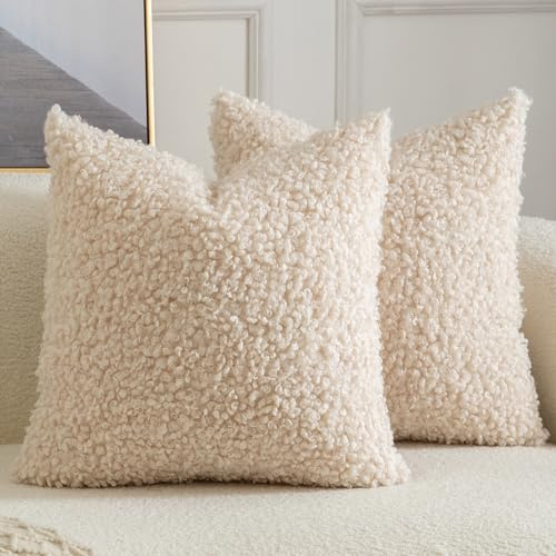 Yaertun 2er Set Kissenbezug Teddywolle Faux Pelz Dekorative Kissenbezüge Plüsch Bouclé Sofakissen Couchkissen Dekokissen Zierkissenbezug Deko Kissenhülle Schlafzimmer Wohnzimmer 40x40 cm Beige