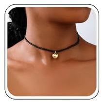 TseenYi Schwarze Boho Saatgut Perlen Choker Halskette mit Gold Herz Anhänger - Zink, Matte, Perle, Herz, Boho und Vintage, für Frauen
