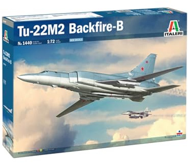 Italeri 1440 1:72 Tu-22M2 Backfire B - Modellbau, Bausatz, Standmodellbau, Basteln, Hobby, Kleben, Plastikbausatz, detailgetreu, Mehrfarbig