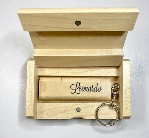 Chiavetta USB in legno Leonardo - Chiavetta USB con portachiavi compleanno, idea, regalo, pen drive, chiavetta,usb,32gb,3.0, onomastico, scuola, ufficio, party, accessori, battesimo, cresima