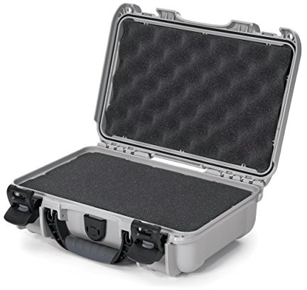 NANUK 909 – Vattentät skyddsväska i NK-7-komposit med anpassningsbar skuminsats (32 x 22,9 x 11,2 cm) (Silver)
