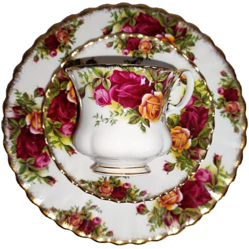 verkauft : Royal Albert/Original/Old Country Roses/klein / 1 Tasse - 1 Untertasse - 1 Kuchenteller/Original/Bone China/England