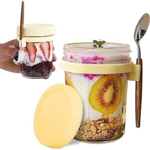 Jogoico Overnight Oats Jars, 2Pcs Bocaux à Avoine Mason Jars en Verre avec Couvercle et Cuillère, Bol Muesli a Emporter en Verre avec Marque de Mesure pour Yaourt Lait Céréales Fruits (Jaune, 350 ml)