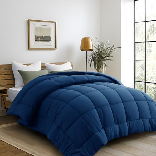 DUANDAUN Bettdecke 155 x 220cm 4 Jahreszeiten Bettdecke,Mikrofaser Steppdecke, Weiche und Bequeme Ganzjahresdecke, Deal für Allergiker, Dunkelblau