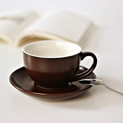 THUMBGEEK Tazas de capuchino de porcelana con platillos y cuchara, para bebidas especiales de café, latte, café moca y té utilizados en casa y en cafeterías baristas profesionales (marrón)