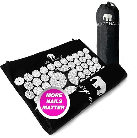 BED OF NAILS The Comfortable Original Acupressure Mat Travel Mat with 8,820 Nails — Acupuncture Mat for Back Pain Relief, Increased Energy, Relaxation, with Carry Bag, Size 74 x 41cm, Black