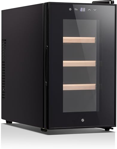 Ströme BCW-26A/02, vinkyl 8 flaskor, temperatur 3-18 °C, energiklass E, LED-belysning, 35 dB, 3 trähyllor, 21 L