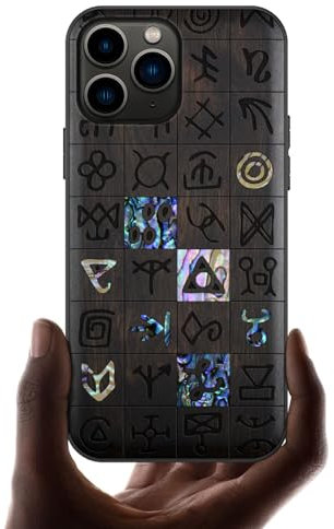 Carveit Coque Compatible avec iPhone 11 Pro Étui en Bois Cover [Gravure en Bois et Incrustation de Coquille] Case pour 11 Pro Coque Premium (Bois Sombre-Runes mystiques)