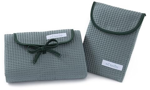 Mi bollito Set mit 2 wasserdichten Wickelunterlagen und Wickeltasche für Feuchttücher und Windeln. Vollständig in Spanien hergestellt., grün, Einheitsgröße