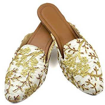 Chandrakala Bridal Mojaris for Women Flats Punjabi Jutti White, 6 (WF139WHI37)