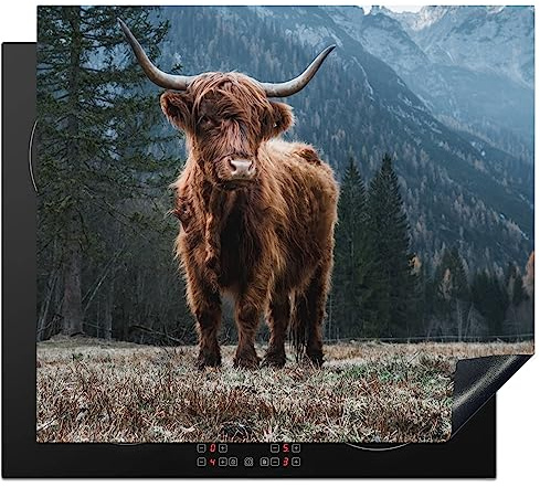 KitchenYeah© Herdabdeckplatte Einteilig Abdeckplatten Cerankochfeld | 60x52 cm - Abdeckung Ceranfeld Herdplattenabdeckung Induktionsmatte Schottisches Hochlandrind - Berg - Bäume - Kuh - Natur