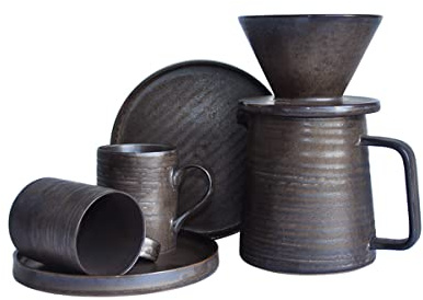 globe faith Juego de cafetera de gres hecha a mano y tazas para servir, filtro de cono de goteo, decantador de café y tazas y platillos de espresso, esmalte metálico retro, 16 onzas