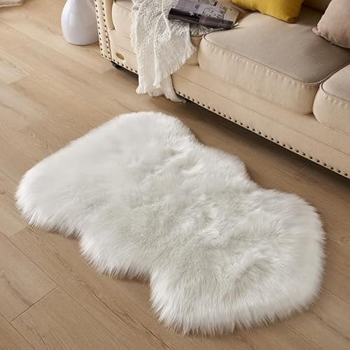 HARESLE Weiß Kunstfell Waschbar - Hochflor Lammfell Bettvorleger Wohn-, Kinder- und Schlafzimmer (Weiß-Unregelmäßig, 60x120 cm)