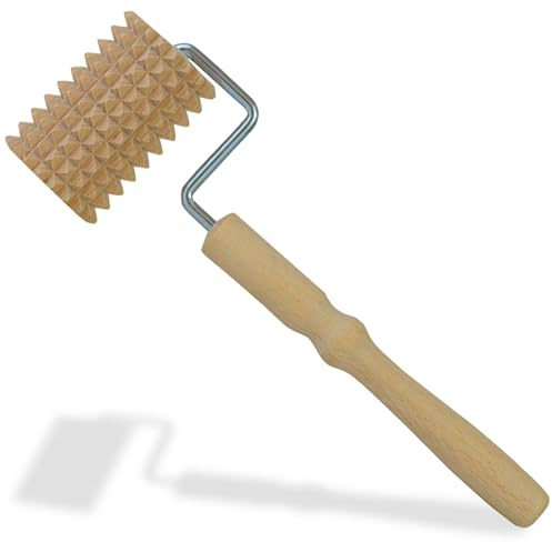 Unique Nature Körpermassagegerät aus Buchenholz – Massageroller mit Stachelwalze und ergonomischem Griff für Partner- und Selbstmassage – natürliches Massagegerät für Rücken, Nacken, Arme