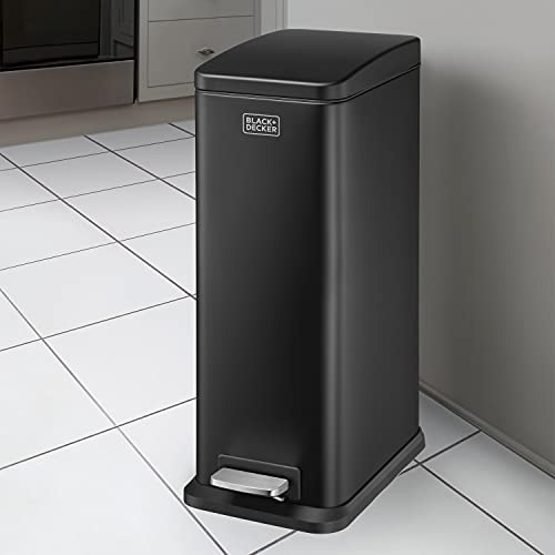 BLACK+DECKER BXBN0008E Slimline Treteimer mit sanft schließendem Deckel, Edelstahl, 20 l, 56 x 22 x 36 cm, Schwarz | Sanft Schließender Deckel mit Softclose | Herausnehmbarer Inneneimer mit Tragegriff | Fingerabdruckfrei | Fußpedal