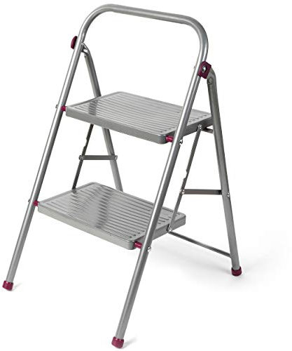 Kleeneze KL068491EU - Scaletta pieghevole a 2 gradini, mini scaletta leggera, disegno salvaspazio, uso interno ed esterno, perfetto per il fai da te, alto 80 cm, capacità 150 kg, acciaio, rosa/grigio