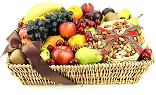 Gourmet Fruit Basket - Experience the Glamorous Collection of Fruits with This Gourmet Fruit Basket