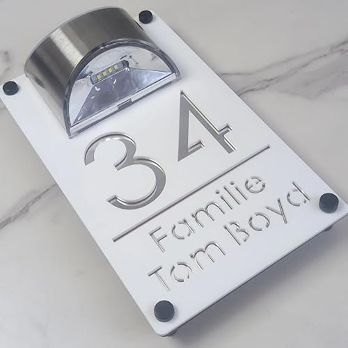 Plaque de numéro de maison solaire LED personnalisée, panneau de porte extérieur en acrylique 3D, panneau solaire personnalisé pour numéro de maison extérieur (texte argenté)