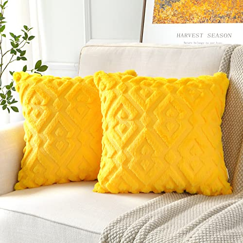 Artscope 2er Set Wolle Kissenbezüge Weicher Plüsch Kurzer Wollsamt Dekokissenbezüge Luxuriöses Sofakissen Europäische Kissenhülle für Sofa Schlafzimmer Geometrische Gold-Gelb, 45x45cm