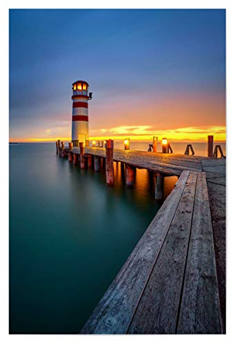 artboxONE Poster 90x60 cm Natur Leuchtturm am Neusiedler See - Bild Leuchtturm Boardwalk Evening