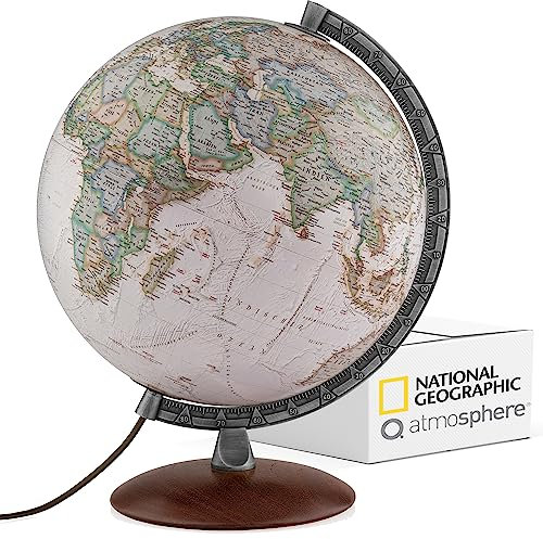 Q atmosphere® National Geographic Verve Executive Antik-Globus - 30 cm Globus mit politisch-physischer Kartografie in deutscher Sprache, beleuchtet und mit drehabren Holzfuß und Metallmeridian