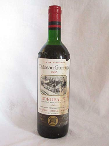 bordeaux - une bouteille de vin rouge 1985 - bordeaux france