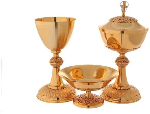 Kelch, Ziborium, Hostienschale aus vergoldetem Messing mit filigranem Dekor, Kelch