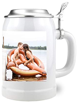 Bavariashop Foto Bierkrug mit Wunschlogo, Steinkrug nach Wunsch, Zinndeckel, Füllmenge 0,5l, Farbe Weiß, Krug mit Foto
