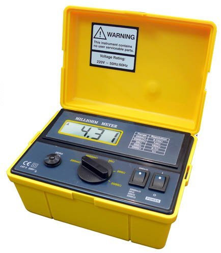 PCE Instruments PCE-MO 2001 Comprobador de miliohm con un maletín resistente al agua, para rangos de 100 μΩ a 2000 Ω
