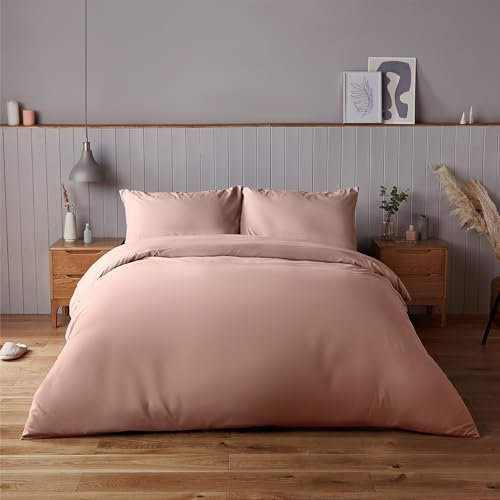 Silentnight Supersoft Duvet Set - Cosy & Comfortable Delicate Touch - Luxurious Easy Care Microfibre with Button Fastening - Stylish & Modern Duvet Quilt Cover + Pillowcase Bed Set, King, Pink