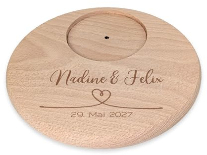 Herz & Heim® Personalisierter Kerzenhalter aus Holz zur Hochzeit – Kerzenuntersetzer mit Gravur als Geschenk zur Trauung – Individueller Kerzenteller für Hochzeitskerzen (Namen & Herz)