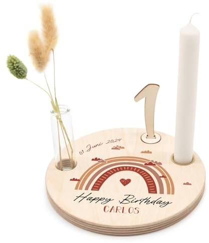 GRAVURZEILE Bedruckter Geburtstagsteller aus Holz - Regenbogen Rot - Personalisiert mit Name & Datum - inkl. Kerzenhalter, Glasvase & Zahlen 0-9 - Geschenk für Baby & Kinder zum Geburtstag