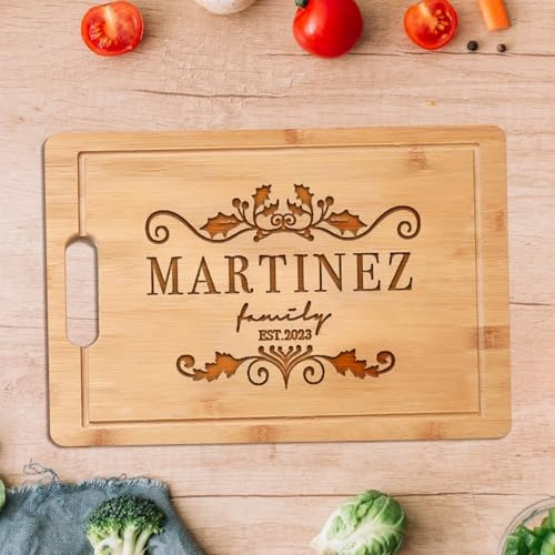 Planches à découper gravées personnalisées – Cadeau personnalisé pour mariage, fête prénuptiale, fiançailles, anniversaire, Noël, idées pour couples, amis, parents – Bon pour la fermeture immobilière