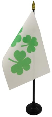 AZ FLAG Tischflagge Irischer Klee Shamrock 15x10 cm Kunststoffsockel | Für innen Irland Tischflagge genähte Ausführung mit verstärkten Kanten mit Kunststoffstab und goldene Spitze 100D Polyester